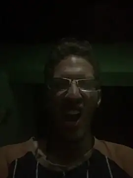 Snapshot of SOYMRX chatting on February 17, 2025, 2:53 am SOYMRX online show from February 17, 2025, 2:53 am