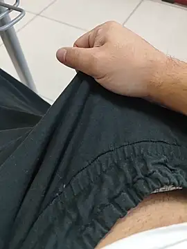 Snapshot of ertance40 chatting on February 28, 2026, 7:42 am ertance40 online show from February 28, 2026, 7:42 am