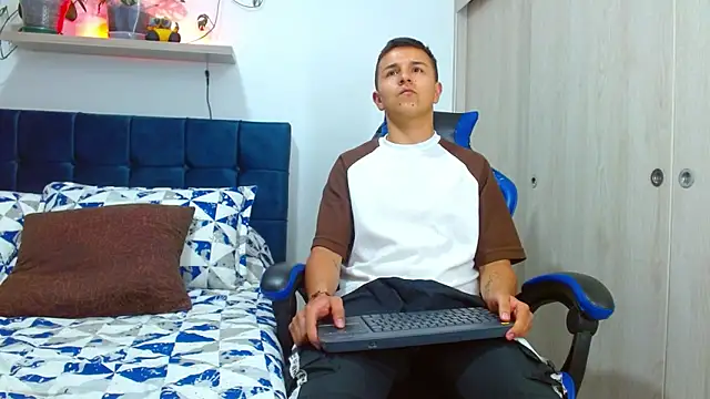 flint ryan online show from March 13, 2026, 9:54 pm