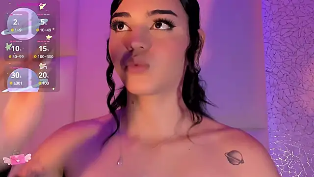 Summer walkerr online show from January 17, 2025, 6:44 pm