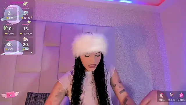 Summer walkerr online show from March 2, 2025, 12:43 pm