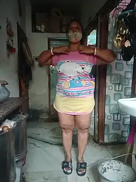 Ivy-09 online show from April 8, 2026, 3:28 am