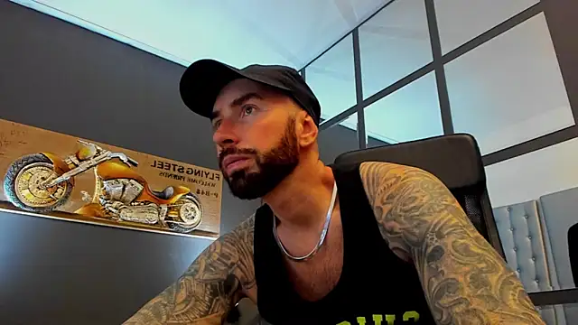 AronGrant online show from December 16, 2025, 10:31 am