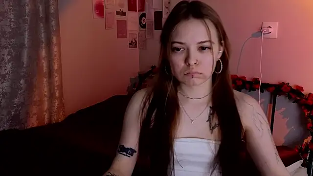 doll lol  online show from April 2, 2026, 3:20 pm