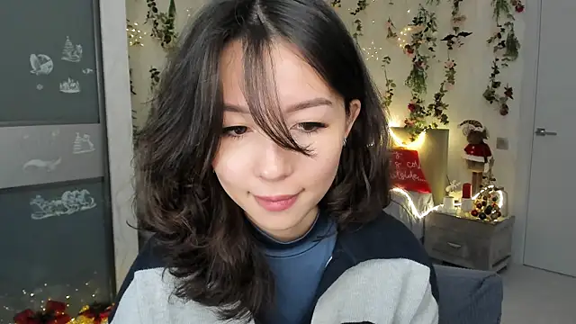 AgnieszkaBanana online show from December 22, 2025, 7:22 pm