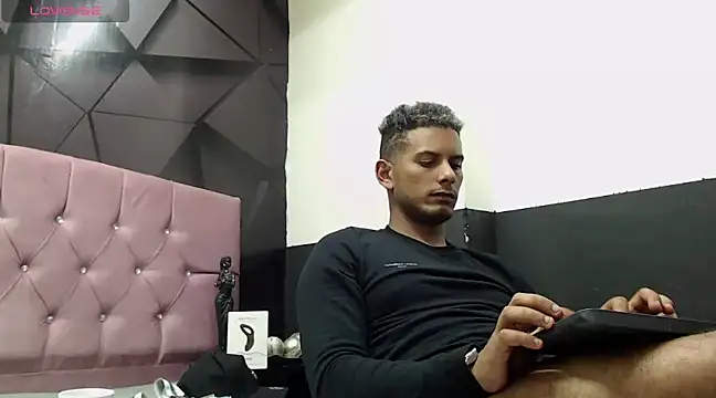 Chris Dick23 online show from December 31, 2024, 8:15 am