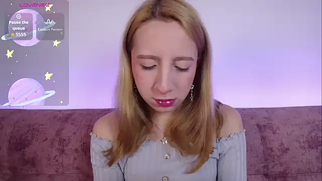 Snapshot of Miiaa_doll chatting on November 18, 2025, 12:05 am Miiaa doll online show from November 18, 2025, 12:05 am