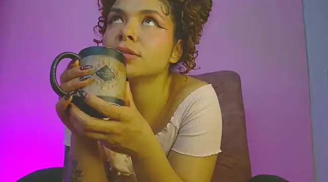 420viol3ta  online show from March 6, 2025, 5:46 am