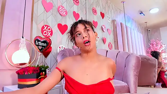 Snapshot of AlinaSweett chatting on February 14, 2025, 1:56 am AlinaSweett online show from February 14, 2025, 1:56 am