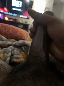 Snapshot of TeddyLove96 chatting on November 6, 2025, 4:35 am TeddyLove96 online show from November 6, 2025, 4:35 am