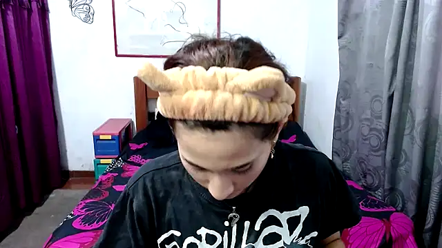 LadyMilk003 online show from September 16, 2025, 3:24 pm