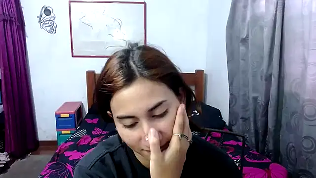 LadyMilk003 online show from September 30, 2025, 3:39 pm
