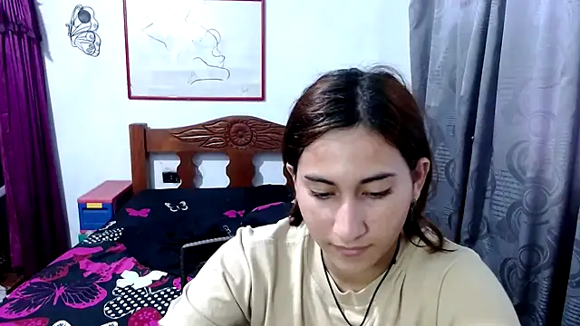 LadyMilk003 online show from October 14, 2025, 3:57 pm