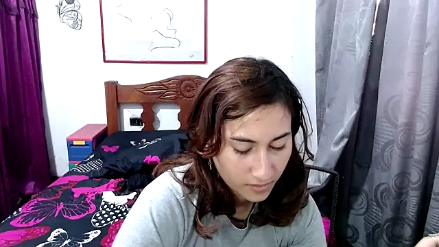 LadyMilk003 online show from October 18, 2025, 3:46 pm