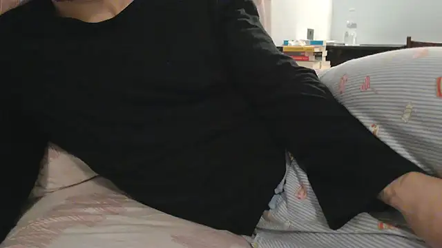 -theshyguy92- online show from February 8, 2025, 10:08 pm