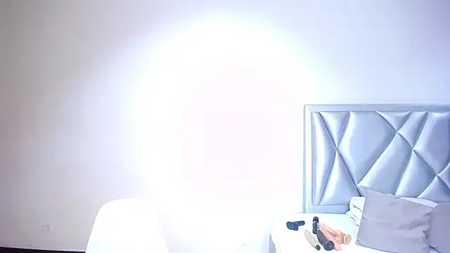Snapshot of exotic_karmella chatting on January 21, 2025, 8:43 pm exotic karmella online show from January 21, 2025, 8:43 pm