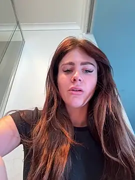 aus queen online show from December 2, 2025, 11:00 pm