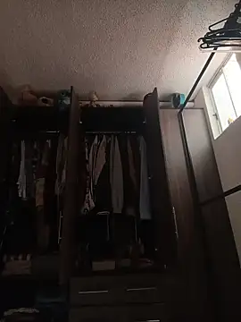 Hellen dumont online show from November 2, 2025, 4:31 pm