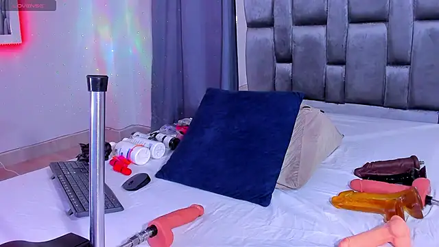 Snapshot of sarayhorny69 chatting on December 30, 2024, 3:58 am sarayhorny69 online show from December 30, 2024, 3:58 am