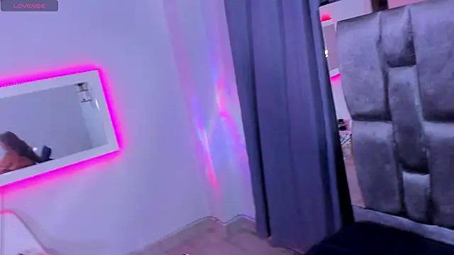 Snapshot of sarayhorny69 chatting on January 13, 2025, 3:45 am sarayhorny69 online show from January 13, 2025, 3:45 am