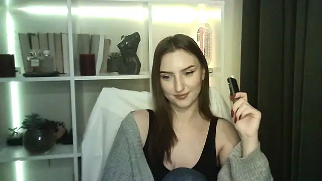 X Alisa online show from November 11, 2025, 7:14 pm