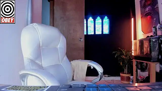 Snapshot of kingbear777 chatting on December 1, 2025, 4:06 am kingbear777 online show from December 1, 2025, 4:06 am