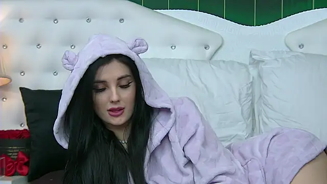 Snapshot of SophiaVilner chatting on December 30, 2024, 1:26 am SophiaVilner online show from December 30, 2024, 1:26 am