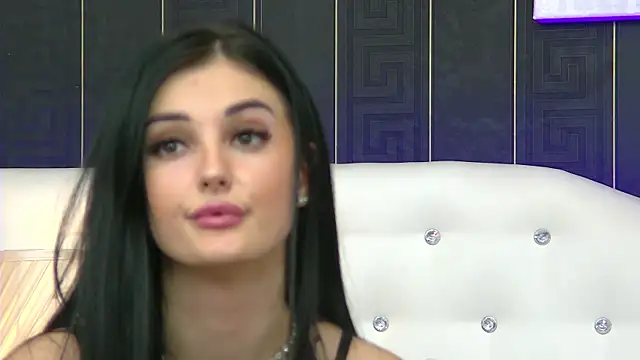 Snapshot of SophiaVilner chatting on January 3, 2025, 10:40 pm SophiaVilner online show from January 3, 2025, 10:40 pm