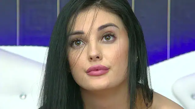 Snapshot of SophiaVilner chatting on March 3, 2025, 9:48 pm SophiaVilner online show from March 3, 2025, 9:48 pm