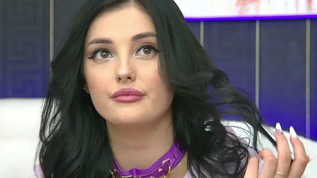 Snapshot of SophiaVilner chatting on March 7, 2025, 10:21 pm SophiaVilner online show from March 7, 2025, 10:21 pm