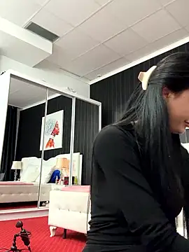 Snapshot of SophiaVilner chatting on November 11, 2025, 6:08 pm SophiaVilner online show from November 11, 2025, 6:08 pm