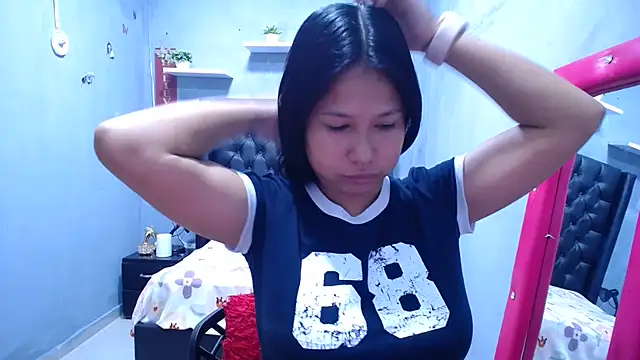 Letty Plugxo online show from May 25, 2026, 1:39 pm