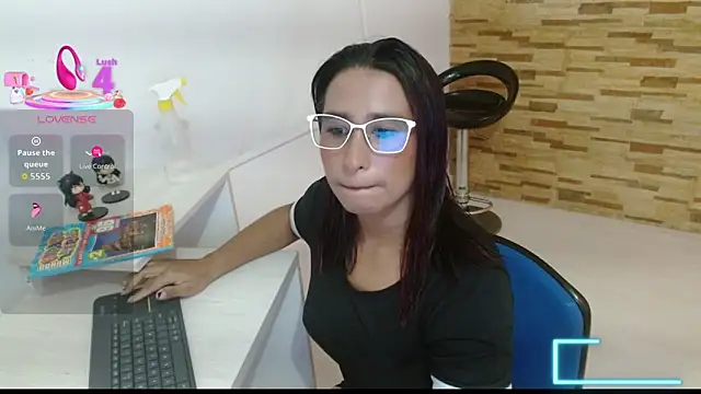 Snapshot of mrskatty chatting on September 27, 2025, 11:37 am mrskatty online show from September 27, 2025, 11:37 am