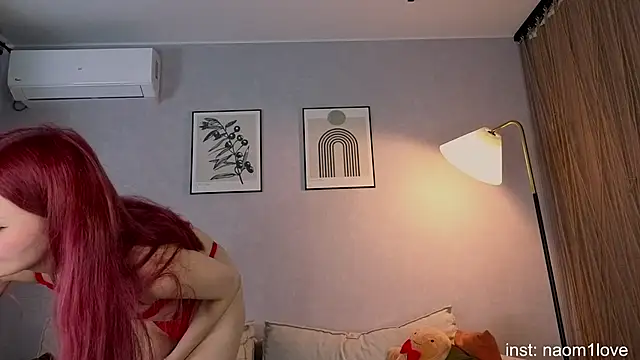 Naomi Girly online show from May 28, 2026, 6:05 pm