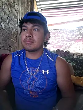 Snapshot of GusssHOT chatting on April 8, 2026, 8:20 pm GusssHOT online show from April 8, 2026, 8:20 pm