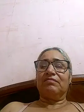  candi online show from November 4, 2025, 1:48 am