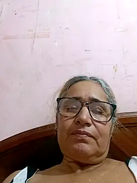  candi online show from November 22, 2025, 3:27 am