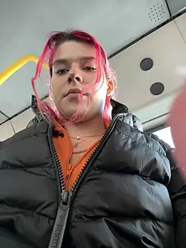 Snapshot of RiriRoseey chatting on February 24, 2025, 8:27 am RiriRoseey online show from February 24, 2025, 8:27 am