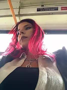 Snapshot of RiriRoseey chatting on November 5, 2025, 9:09 am RiriRoseey online show from November 5, 2025, 9:09 am