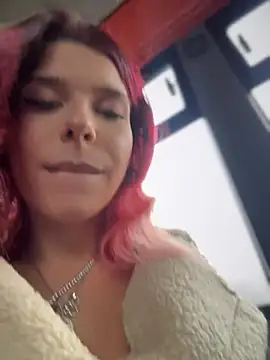 Snapshot of RiriRoseey chatting on November 23, 2025, 7:52 am RiriRoseey online show from November 23, 2025, 7:52 am