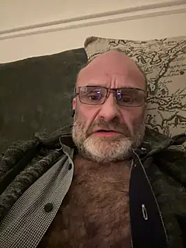 Shyboy817 online show from February 15, 2026, 4:31 am