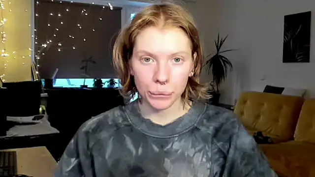 Snapshot of StellaDavis chatting on February 14, 2025, 1:51 pm StellaDavis online show from February 14, 2025, 1:51 pm