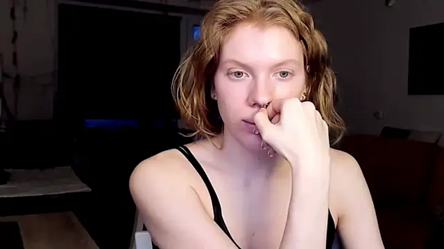 Snapshot of StellaDavis chatting on February 21, 2025, 1:22 pm StellaDavis online show from February 21, 2025, 1:22 pm