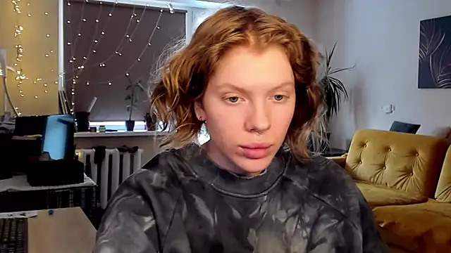 Snapshot of StellaDavis chatting on February 26, 2025, 10:47 am StellaDavis online show from February 26, 2025, 10:47 am