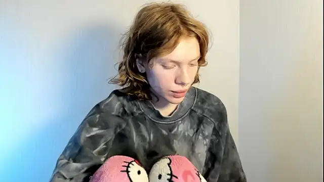 Snapshot of StellaDavis chatting on October 17, 2025, 9:34 am StellaDavis online show from October 17, 2025, 9:34 am