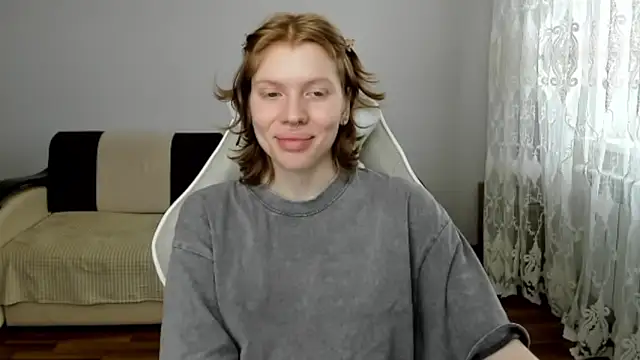 StellaDavis online show from April 10, 2026, 11:15 am