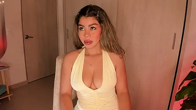 Melina Ferrer1 online show from June 25, 2026, 1:48 pm