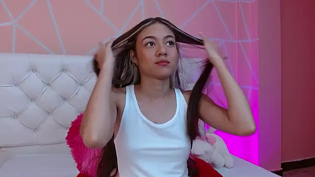 Snapshot of hantonella_ chatting on September 12, 2025, 8:09 pm hantonella  online show from September 12, 2025, 8:09 pm