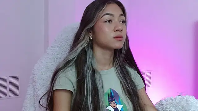 Snapshot of hantonella_ chatting on November 7, 2025, 2:17 pm hantonella online show from November 7, 2025, 2:17 pm