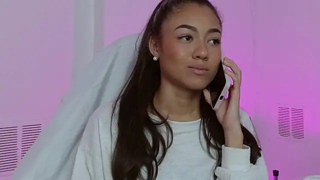 Snapshot of hantonella_ chatting on November 21, 2025, 3:11 pm hantonella online show from November 21, 2025, 3:11 pm